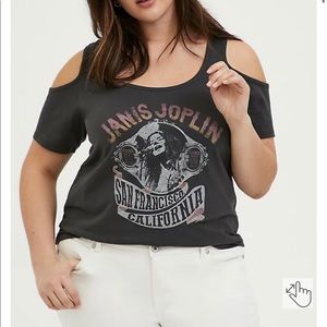 Torrid Janis Joplin cold shoulder tee sz 6